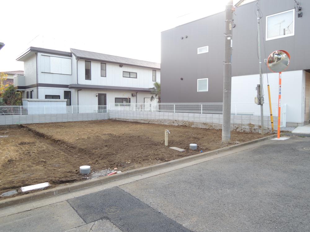 Local appearance photo. 5M road surface of the shaped area (1 Building)