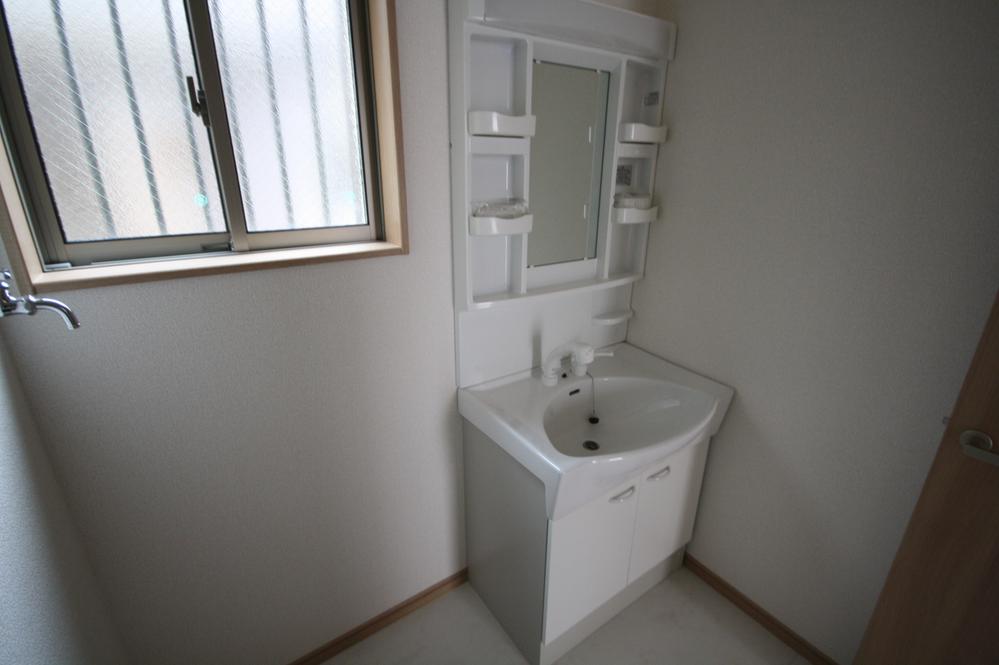 Same specifications photos (Other introspection). Seller construction cases