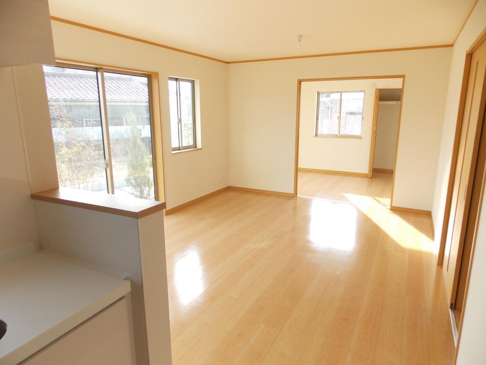 Living. The company construction cases