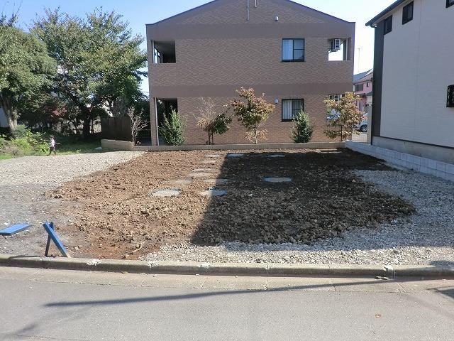 Local photos, including front road. Local (October 28, 2013) Shooting