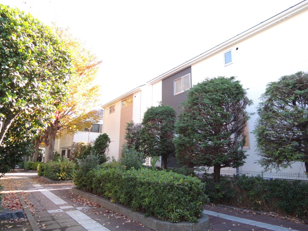 Local appearance photo. Shooting from the north green space