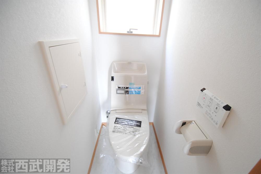 Toilet. 1st floor ・ Second floor Washlet