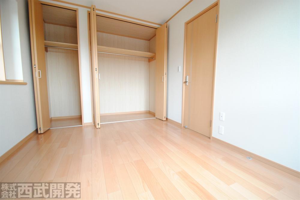 Non-living room. Western-style 5.8 Pledge