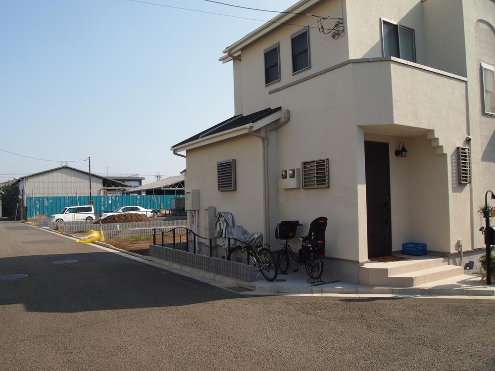 Local appearance photo