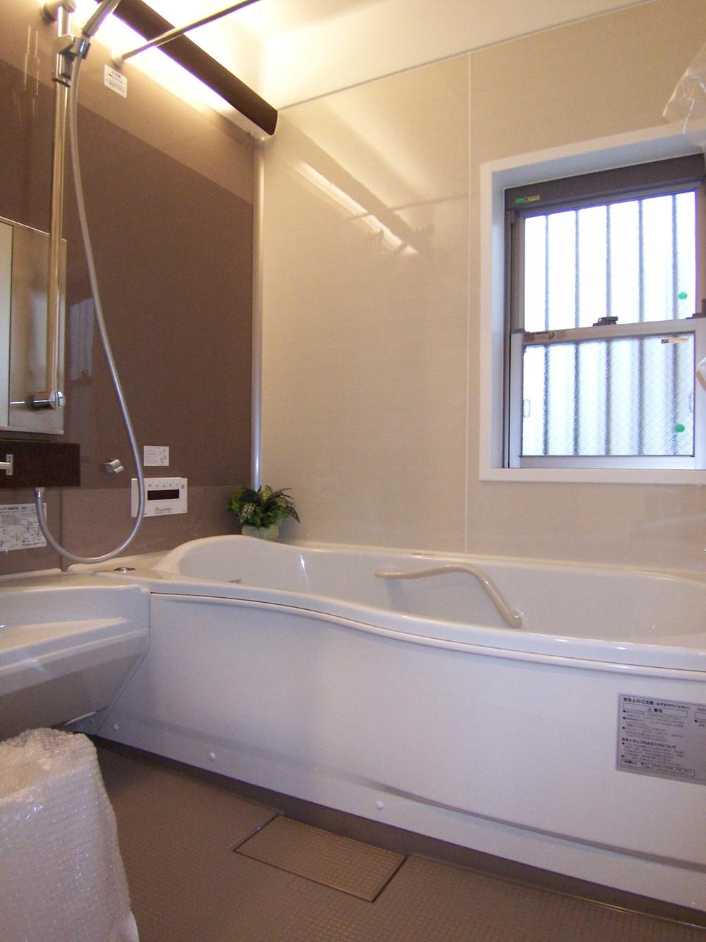 Same specifications photo (bathroom)