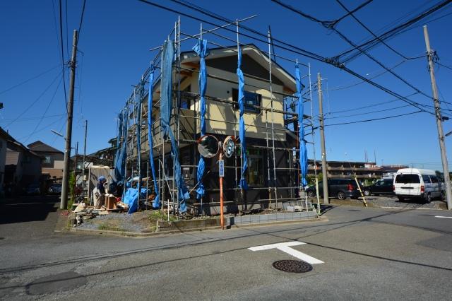 Local photos, including front road. 3-way is open-minded location of road.