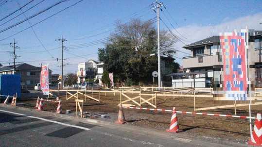 Local photos, including front road. Local Photos