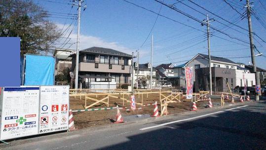 Local photos, including front road. Frontal road