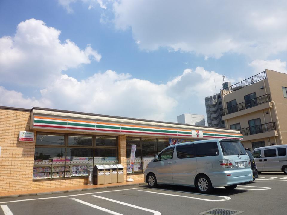 Convenience store. 1249m until the Seven-Eleven Higashiyamato Kamikitadai Station Kitamise