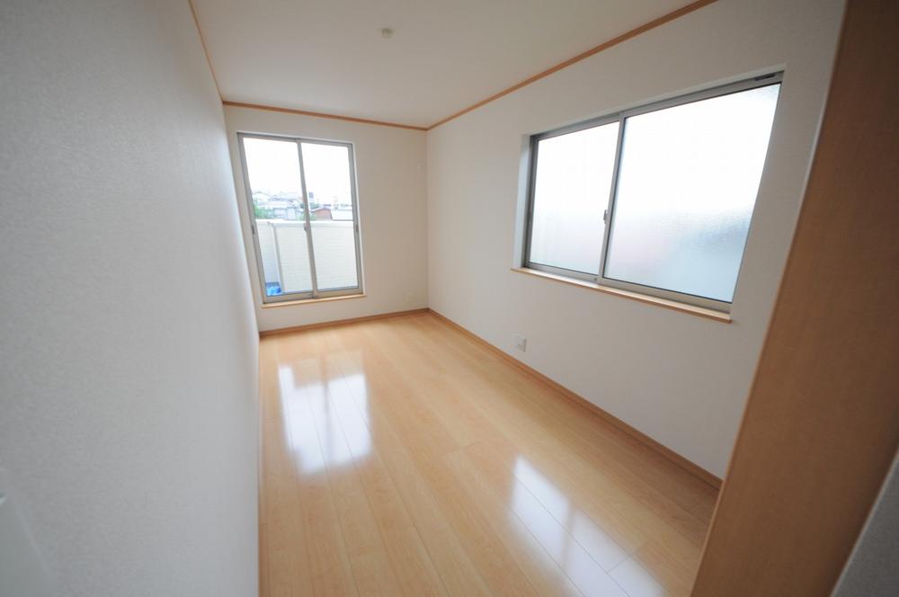 Non-living room. Indoor (September 2013) Shooting