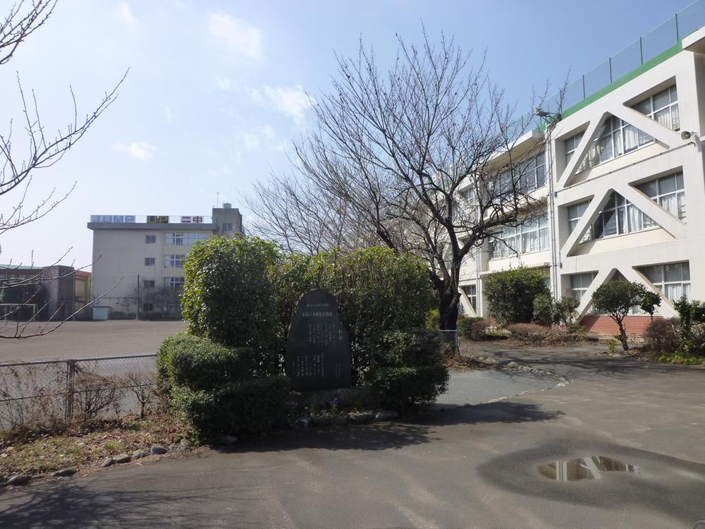 Junior high school. Higashiyamato 847m to stand second junior high school