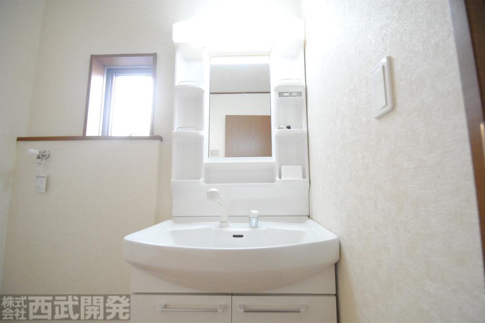 Other Equipment. 3 Building Shampoo Dresser Laundry Area