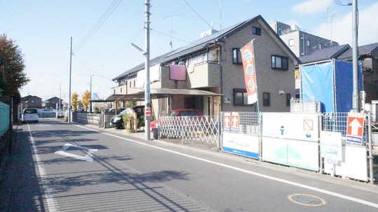 Local photos, including front road. Frontal road