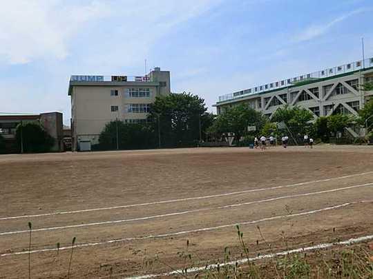 Shopping centre. Higashiyamato 340m to stand second junior high school