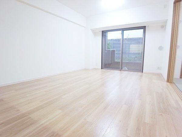 Living. Beautifully renovated