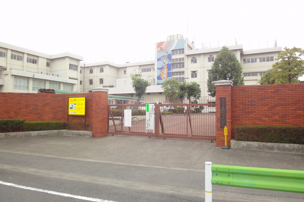 Primary school. 577m to Hino 5 elementary school (elementary school)
