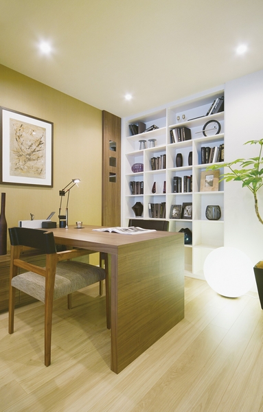 Set up a study corner to corner of the living room and dining. It is back, Original storage system, which is a combination of units of 9 type 14 variation between the two room "KATASU" (Katasu). In the model room, living ・ Bookshelf in the dining side, Western-style (2) select a closet with depth in the side (free of charge ・ There application deadline)