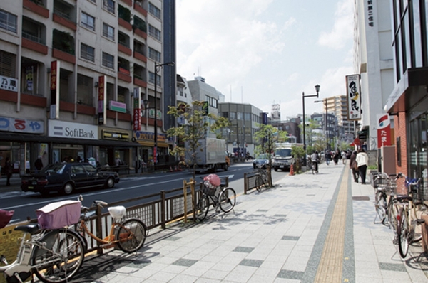  [Walk to Toyota Station 5 minutes] Toyoda Station North straight 5-minute walk down the street approach is that the sidewalk has been the development of the local from. Middle there is also a bookstore and eateries, etc., Convenient. The future forest of Aeon Mall Tamadaira is open on this route (planned), It becomes more and more convenient approach.