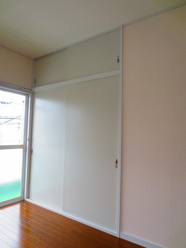 Receipt. Plenty of storage in the upper closet with