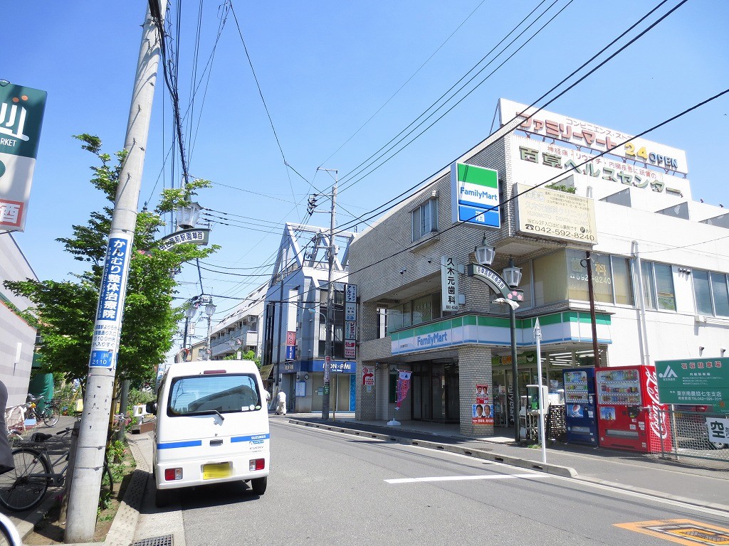 Convenience store. FamilyMart moxa Zoo Station store up (convenience store) 265m