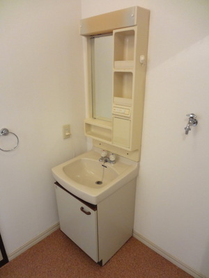 Washroom. ☆ Wash basin ☆