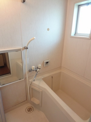 Bath. ☆ Contact is the bathroom ☆