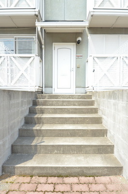 Entrance. Like a detached mood