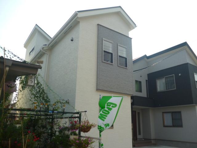 Local appearance photo. F Building