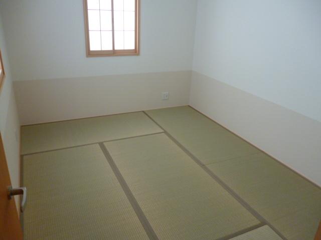 Non-living room. F Building