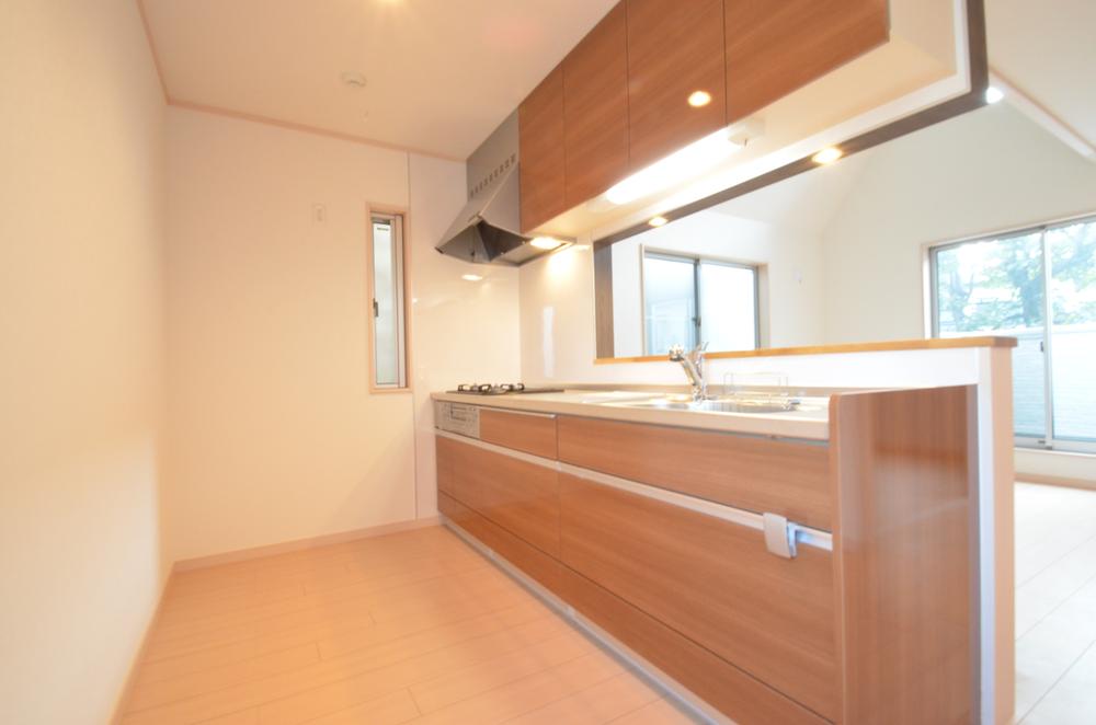 Kitchen. Indoor (10 May 2013) Shooting Building 2