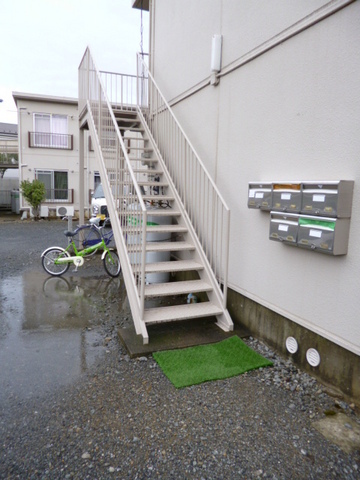 Entrance. Entrance around