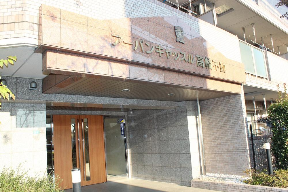 Entrance. Common areas