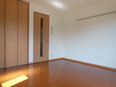 Living and room. Western-style 8 pledge