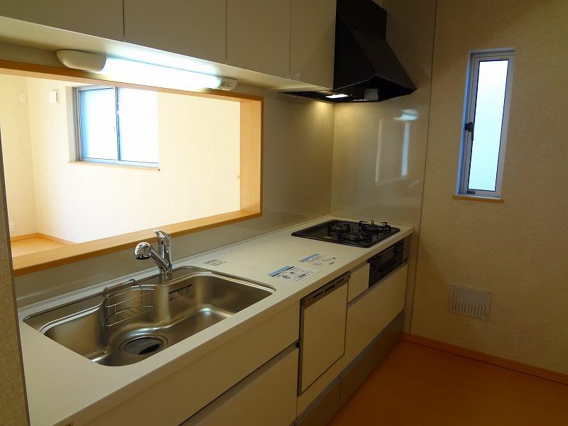 Kitchen. Indoor (12 May 2013) Shooting 1 Building