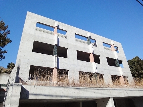 Building appearance.  ☆ Sunny ☆