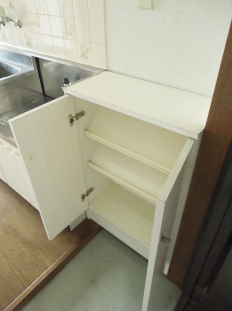 Receipt. ☆ It is a shoe rack ☆