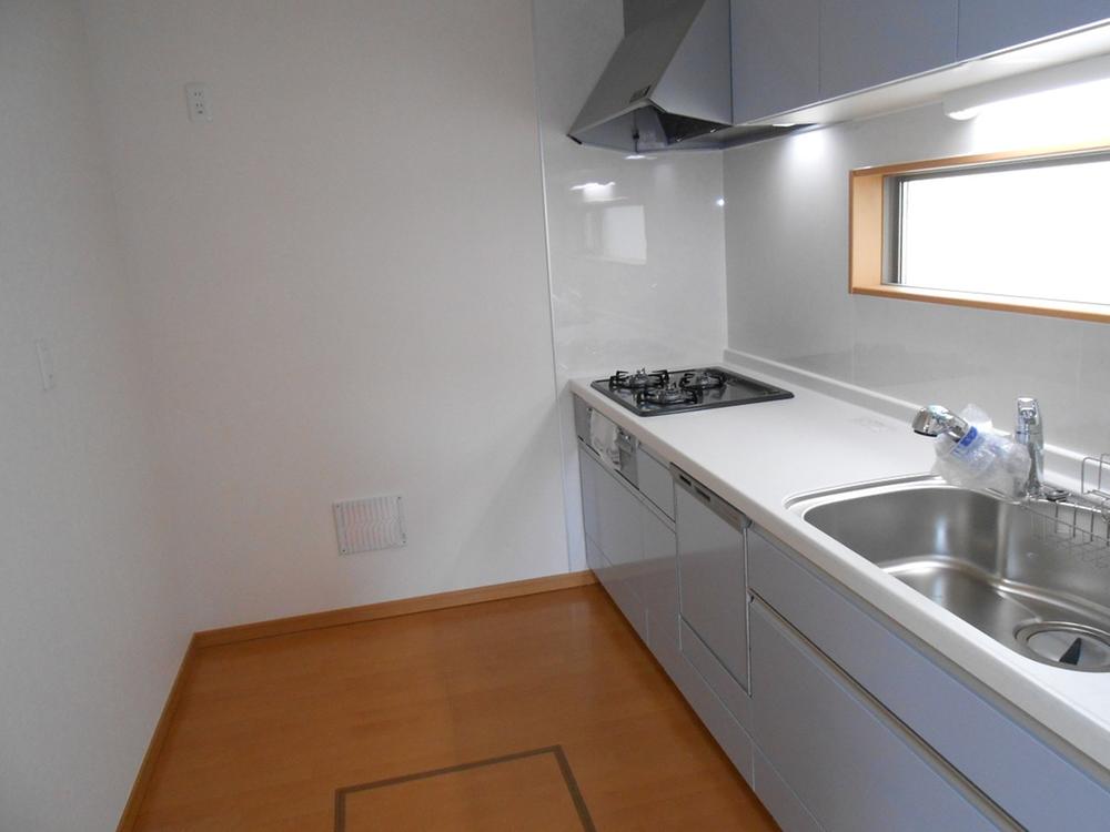 Same specifications photo (kitchen). Same specifications