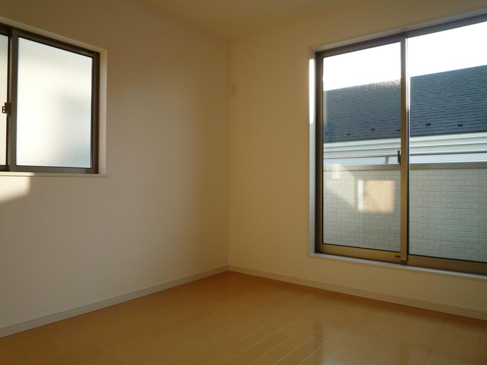 Non-living room. Indoor (11 May 2013) Shooting