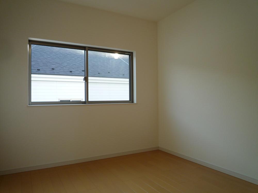 Non-living room. Indoor (11 May 2013) Shooting