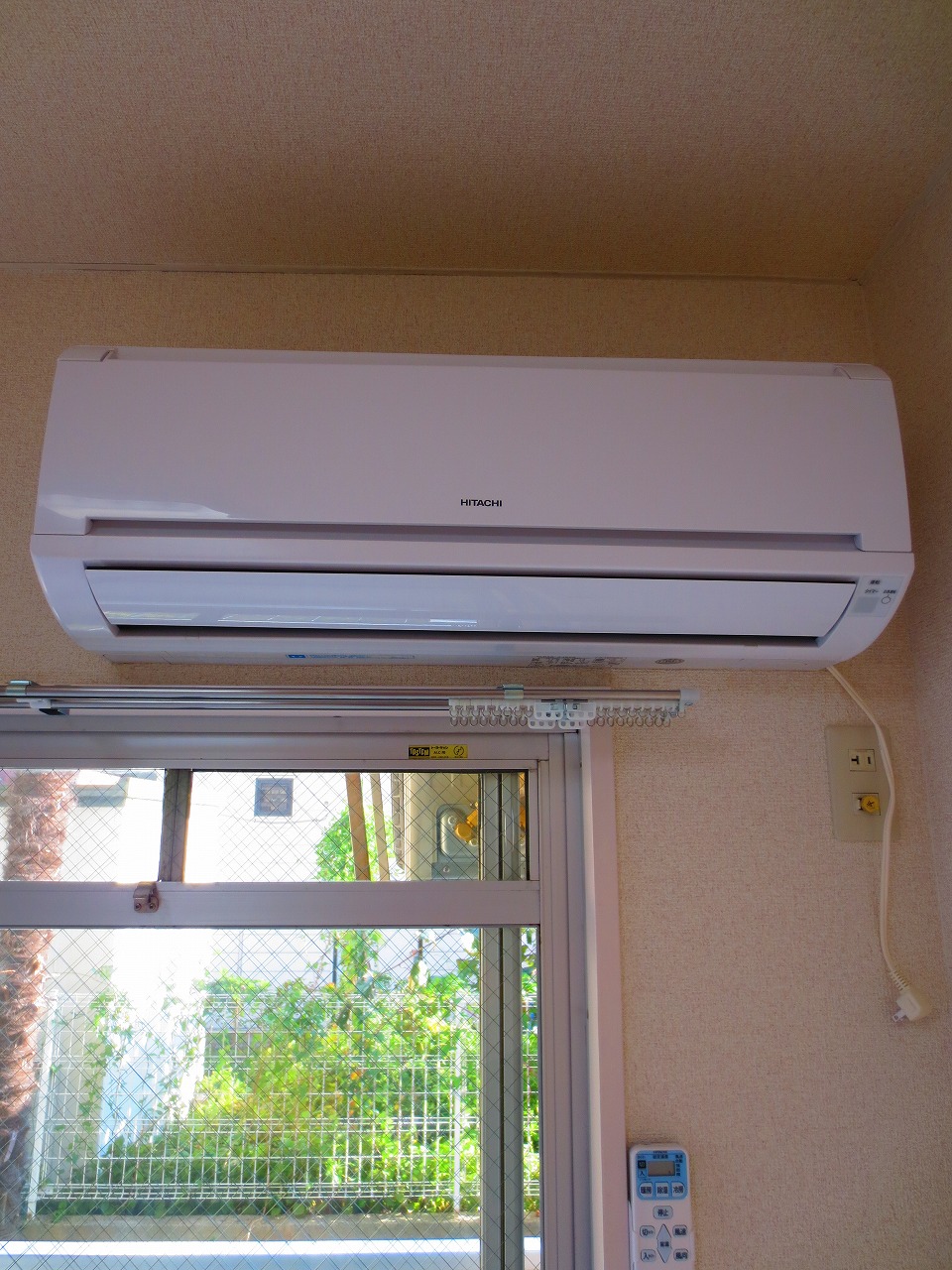 Other Equipment. Of course, air-conditioned ☆