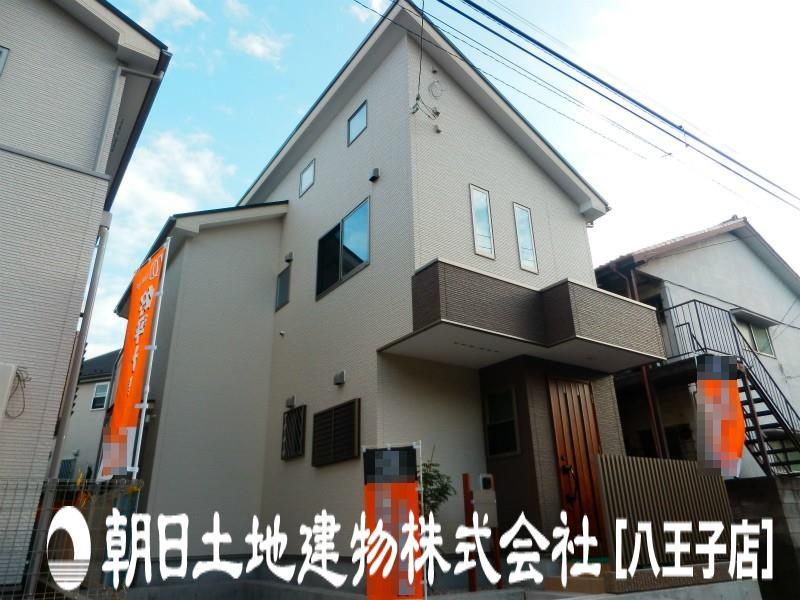 Local appearance photo. Local (10 May 2013) Shooting