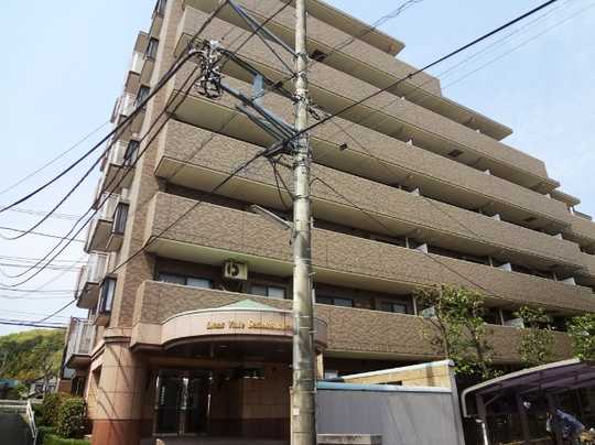 Local appearance photo. Appearance (2013 April shooting)