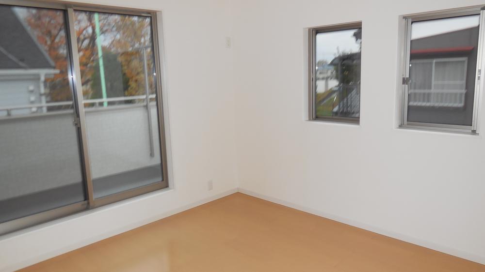 Non-living room. Indoor (11 May 2013) Shooting