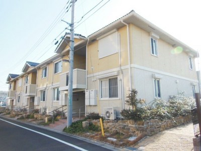 Building appearance. Sunny property