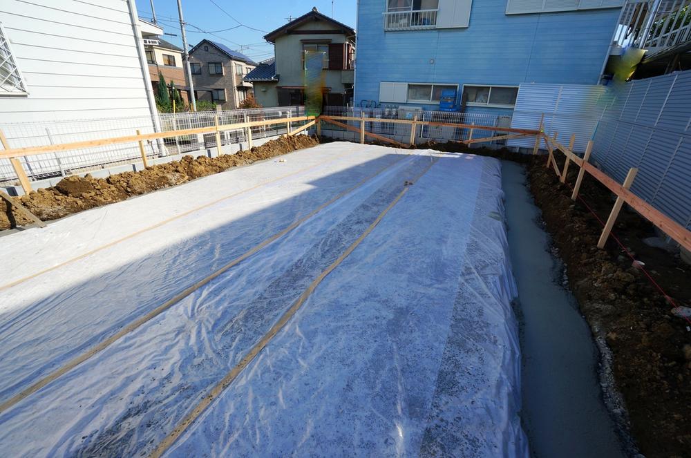 Local appearance photo. Local (11 May 2013) Shooting