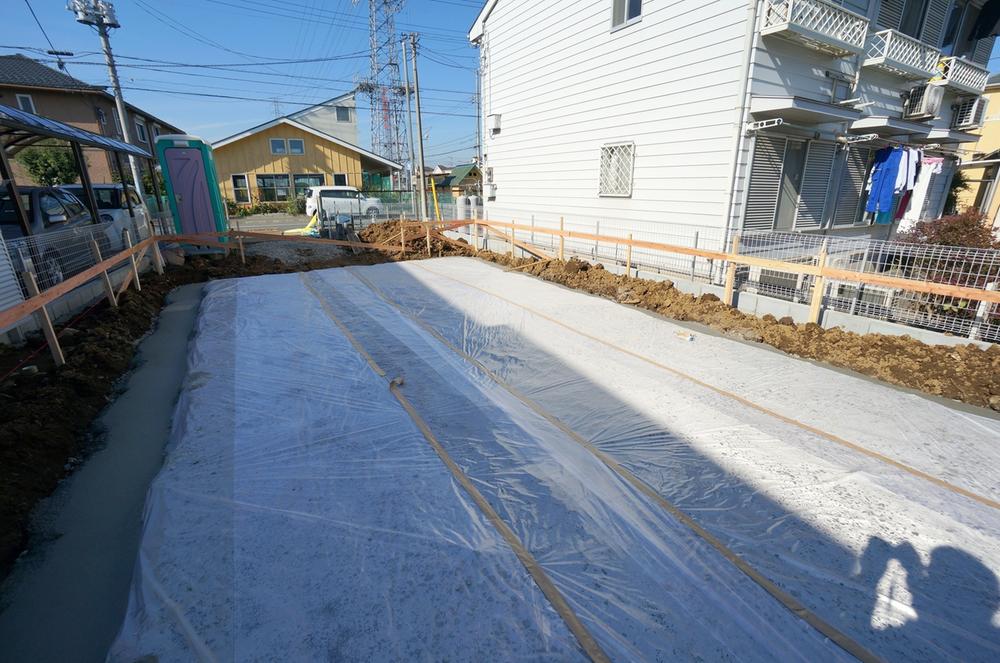 Local appearance photo. Local (11 May 2013) Shooting