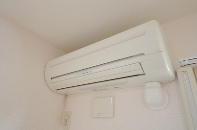 Other Equipment. ☆ It is useful to have air conditioning ☆