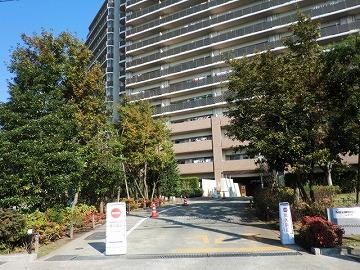 Local appearance photo. The appearance of the front entrance side