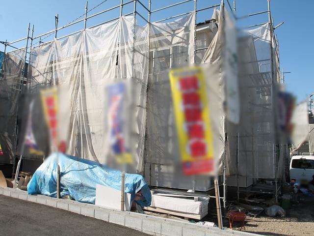 Local appearance photo. 5 Building During construction