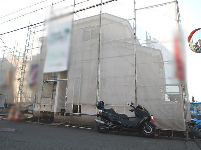 Local appearance photo. 1 Building During construction